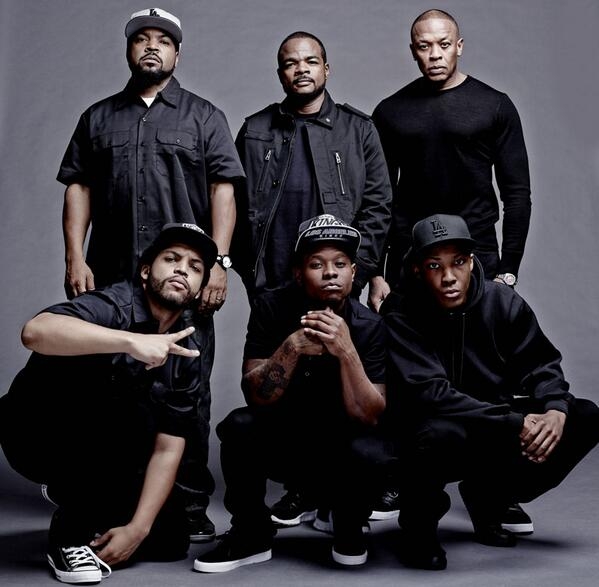 ice-cube-director-f-gary-gray-and-dr-dre-pose-with-the-cast-of-straight-outta-compton-the-n-w-a-biopic